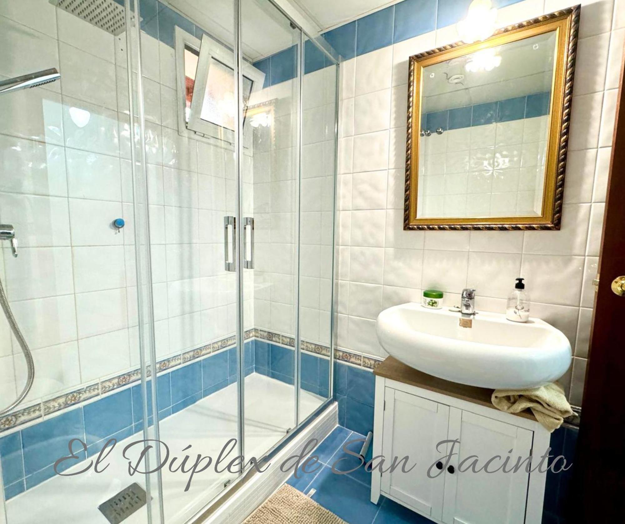 El Duplex De San Jacinto Apartment Sevilla Exterior foto