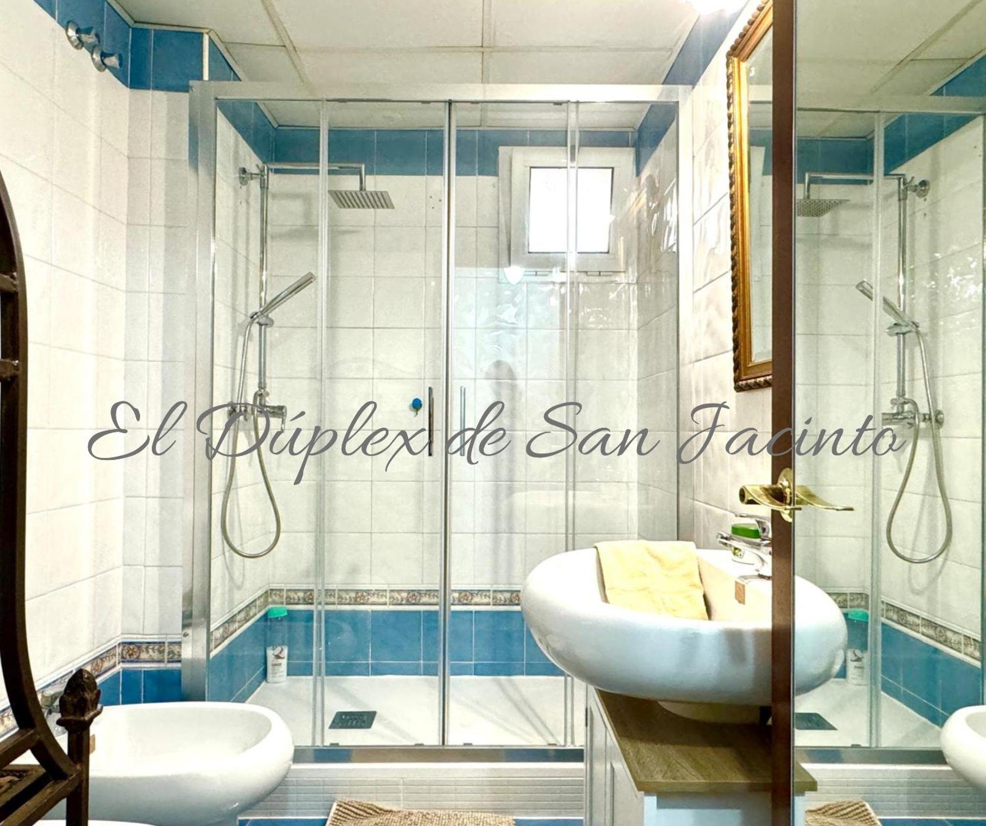 El Duplex De San Jacinto Apartment Sevilla Exterior foto